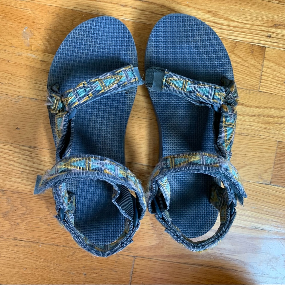 Teva Original Universal Sandal Blue Print Size 8